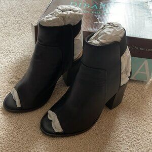 Diba True Inner Peace Black Heels Size 6
